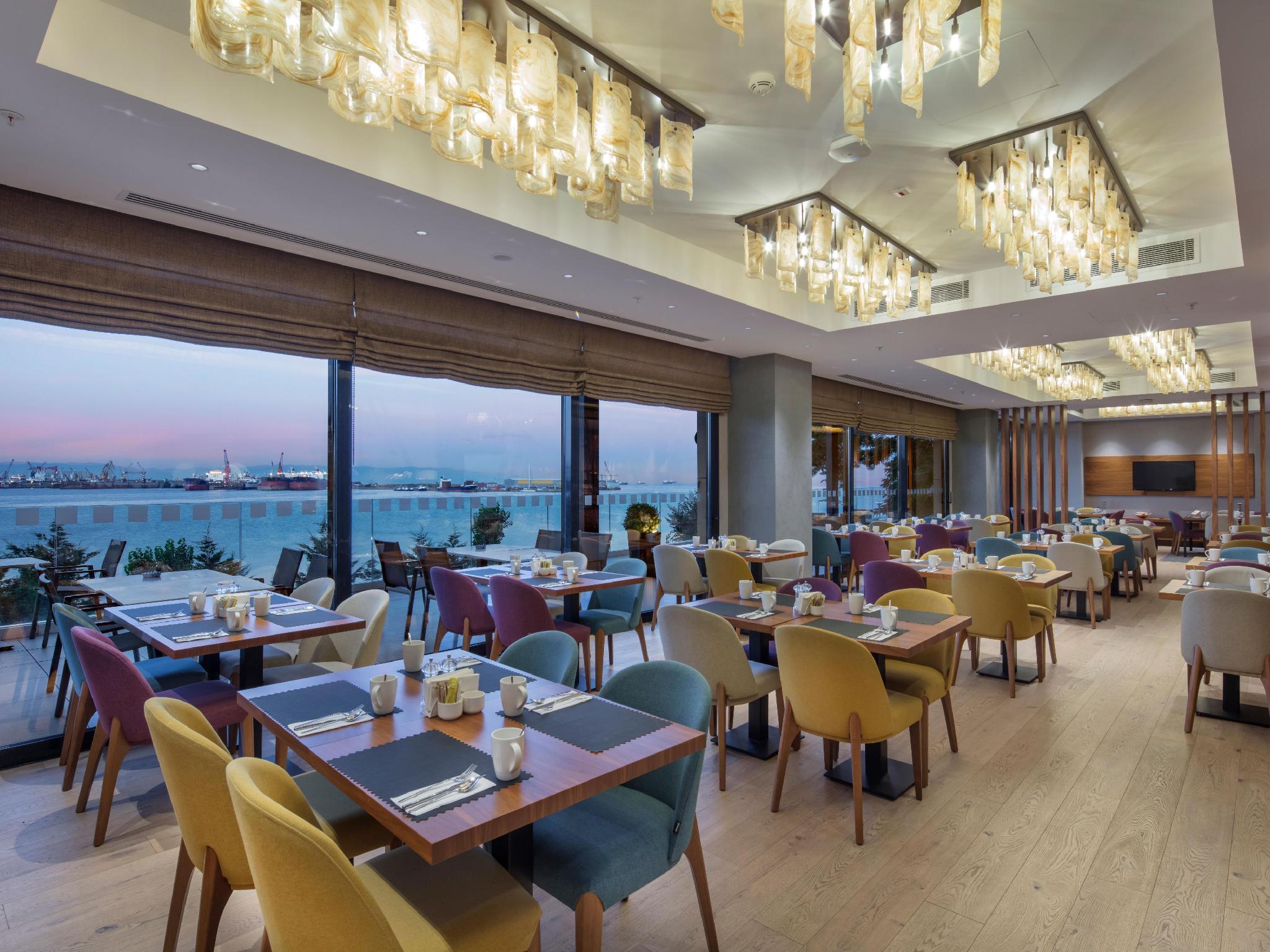 Holiday Inn Istanbul - Tuzla Bay By Ihg Ngoại thất bức ảnh