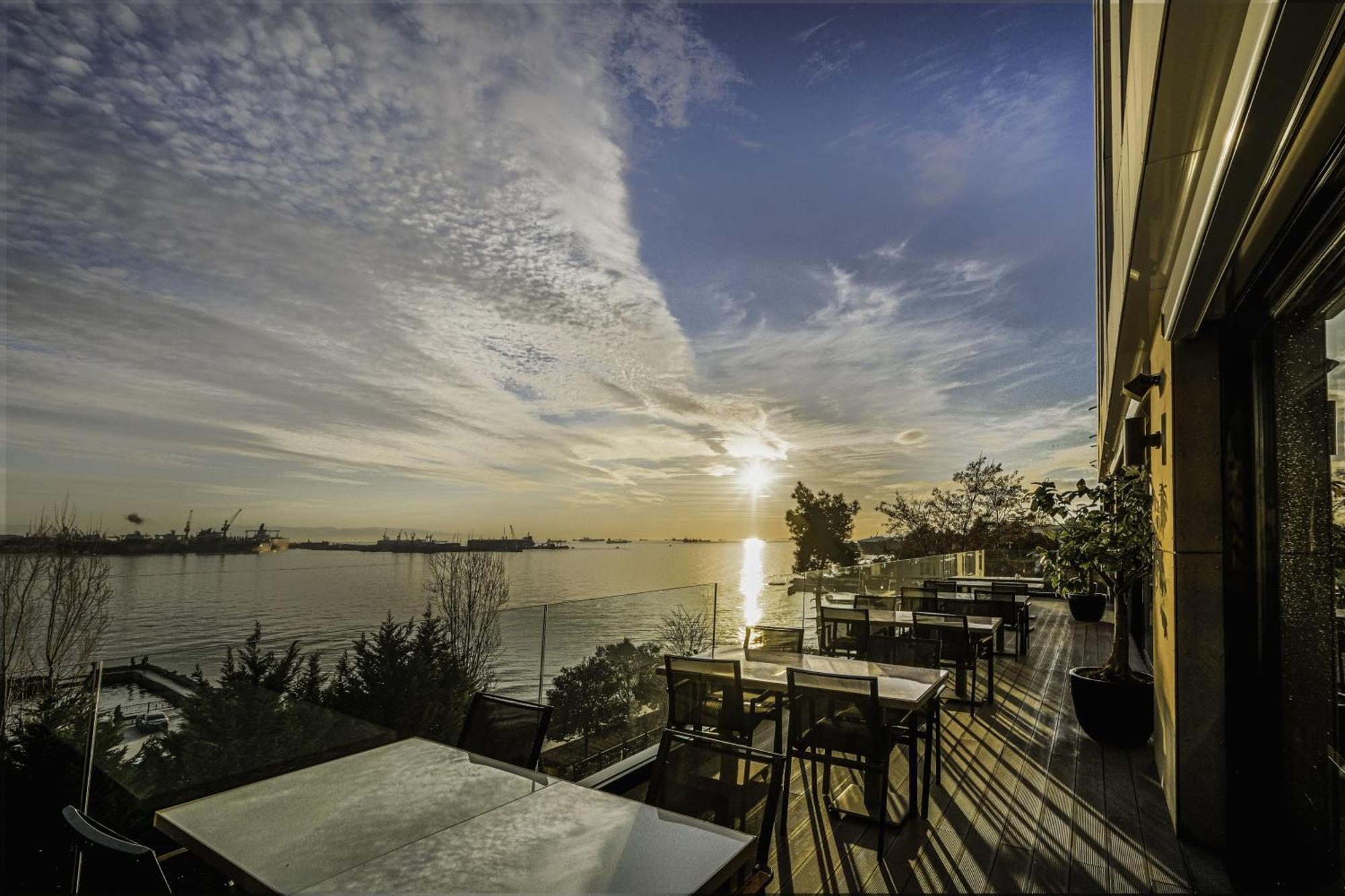 Holiday Inn Istanbul - Tuzla Bay By Ihg Ngoại thất bức ảnh