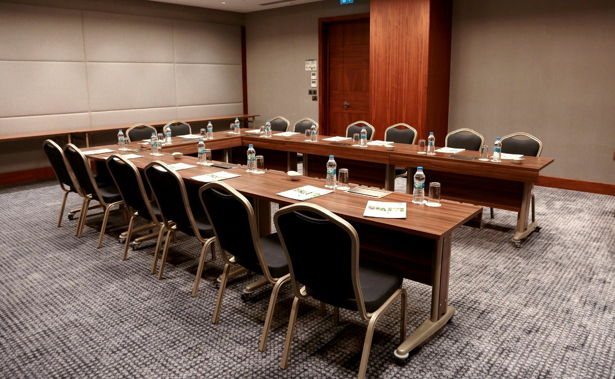 Holiday Inn Istanbul - Tuzla Bay By Ihg Ngoại thất bức ảnh